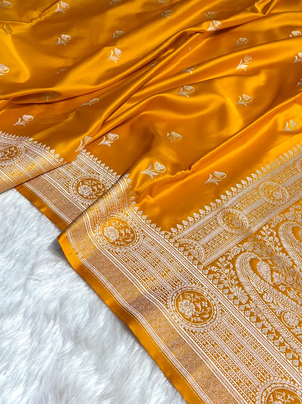 Banarasi Mashro Silk Saree