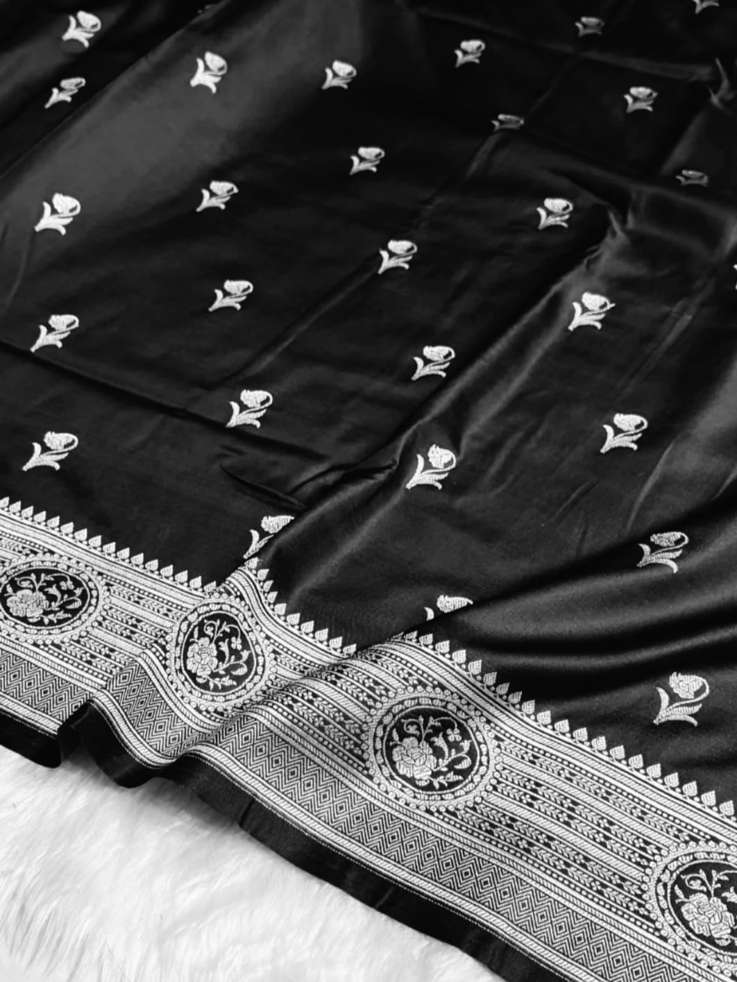 Banarasi Mashro Silk Saree
