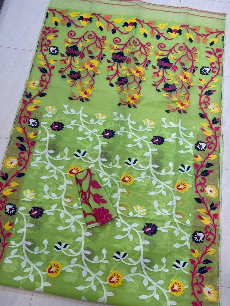 Dhakai Jamdani Semi Polished Saree