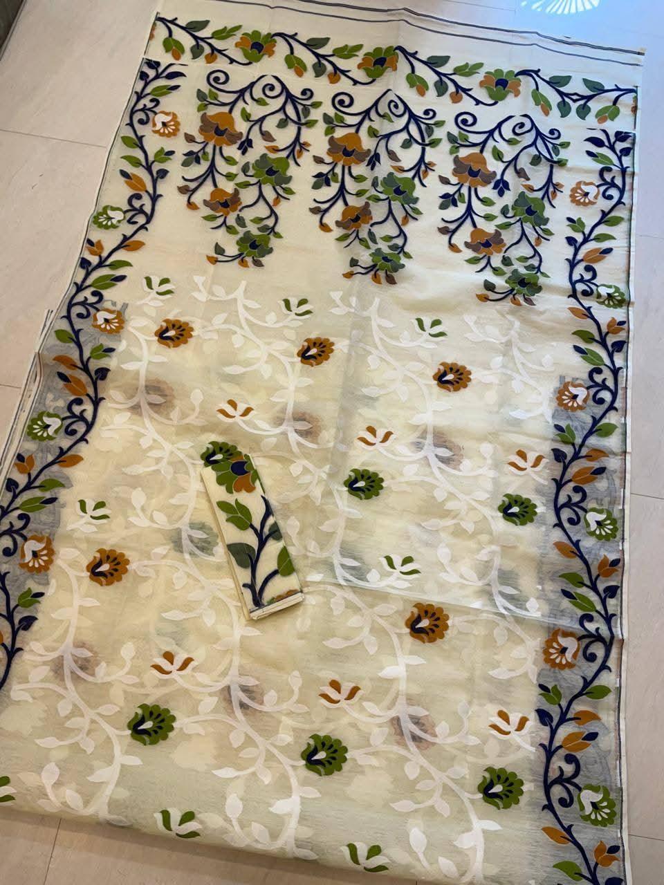 Dhakai Jamdani Semi Polished Saree